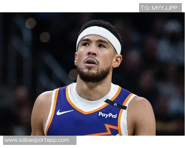 布克透露狄龙赛后因末节争执道歉全队已释怀继续向前